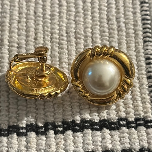 Napier Gold and Pearl Clip-On Earrings - Picture 1 of 4
